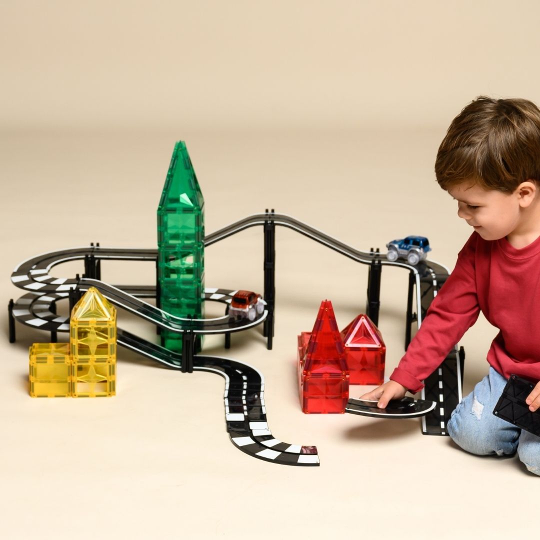 zwarte magnetische racebaan