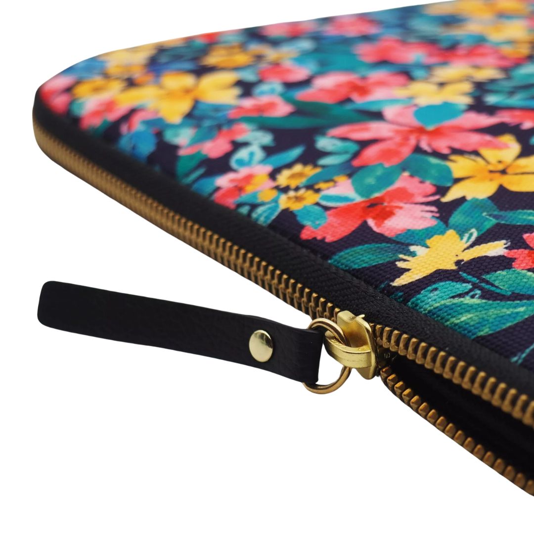 Laptophoes Casyx Dark Floral Watercolor 15 inch