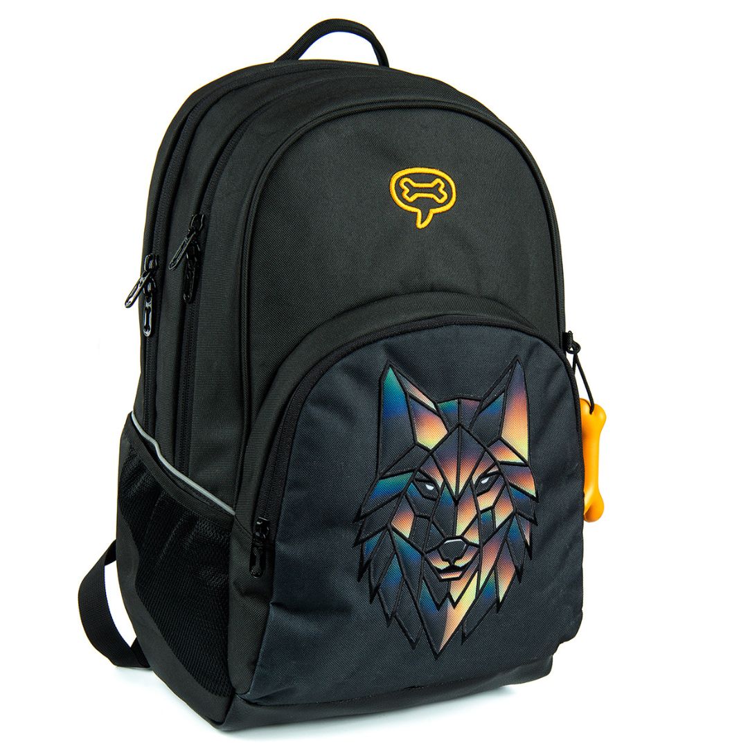 Stones and bones rugzak zwart met wolf