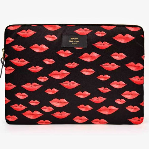 duurzame tablethoes zwart met rode lippen 13 inch
